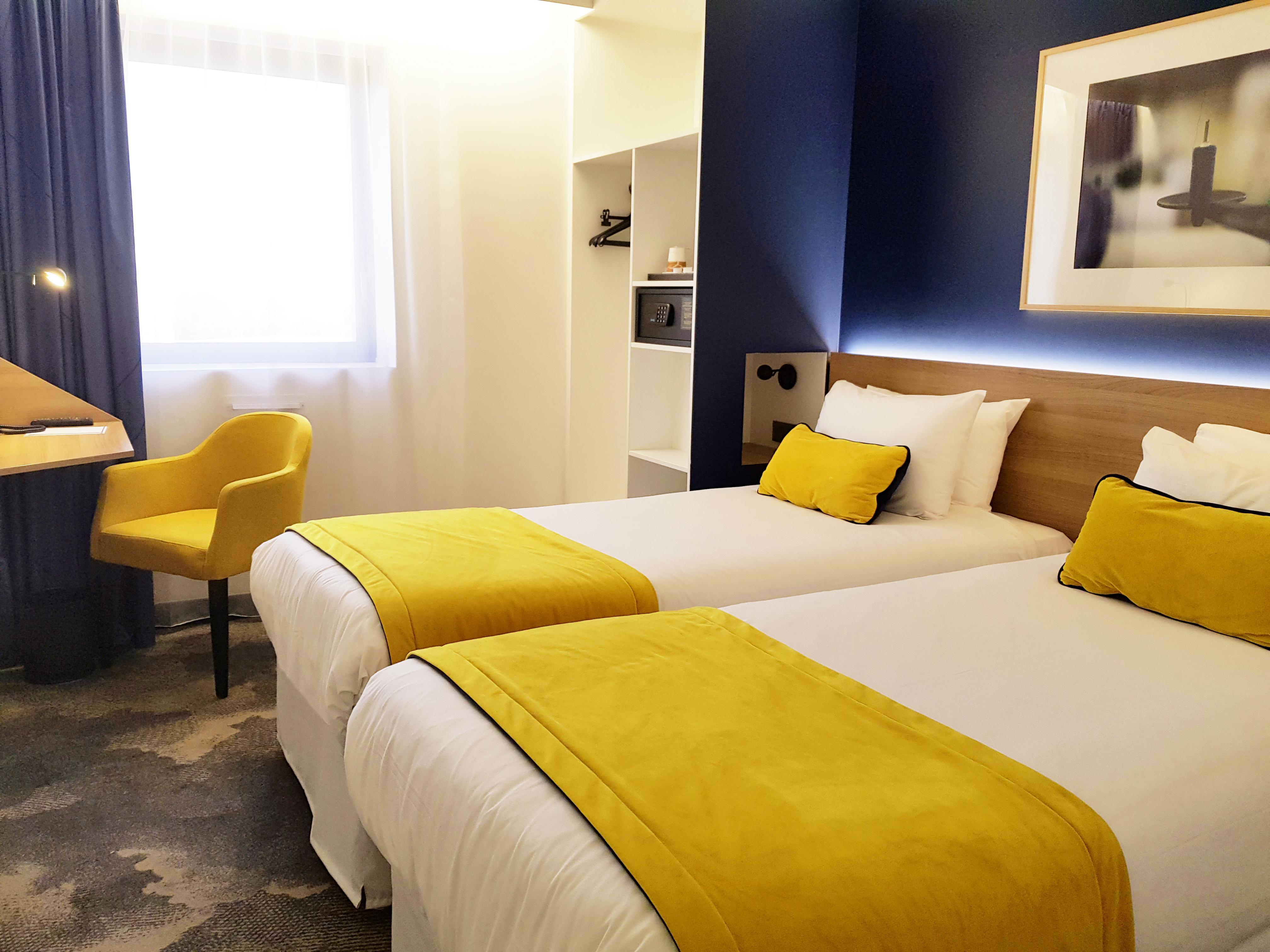 B&B Hotel Paris 17 Batignolles Exterior photo