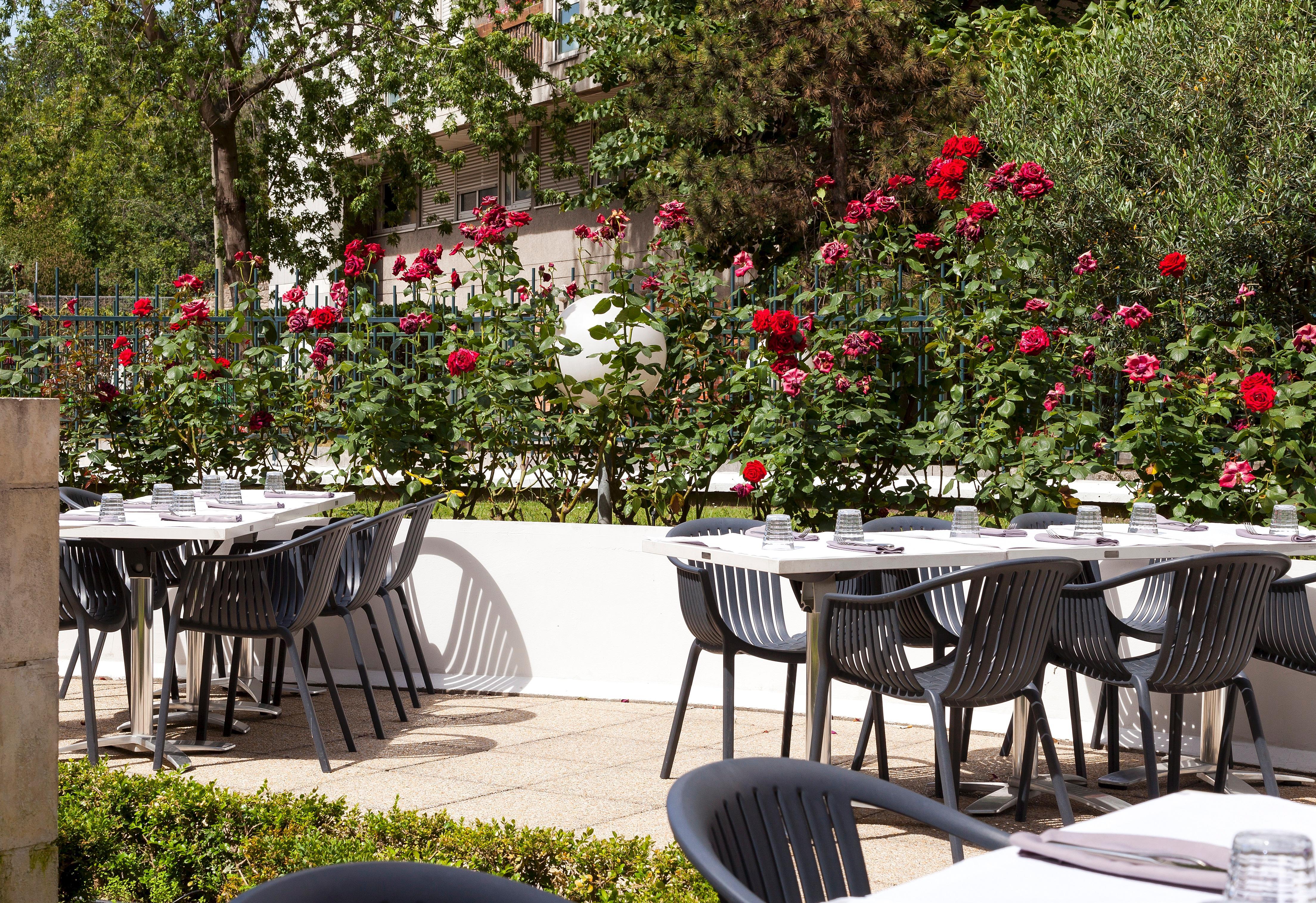 B&B Hotel Paris 17 Batignolles Exterior photo