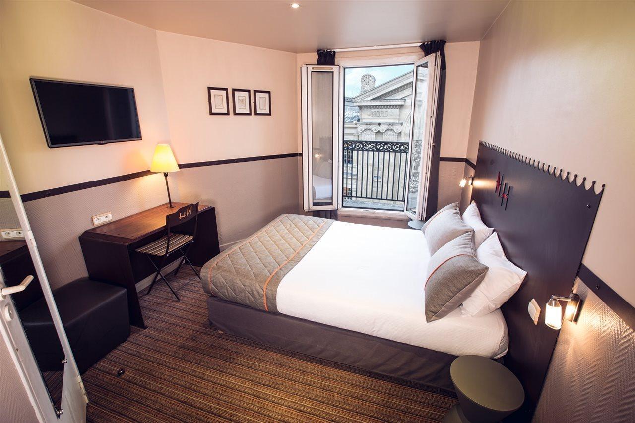 B&B Hotel Paris 17 Batignolles Exterior photo